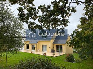 Maison 7 pièces 205 m²