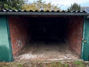 BOX 15 m2 Poissy Centre Capucines