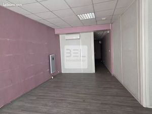 Local commercial 68 m² Bagnols-sur-Cèze