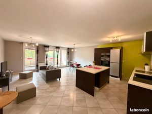 Appartement meublé T3 80m Centre-ville Vénissieux