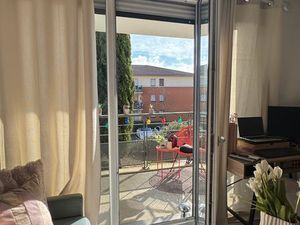 Beau T1 meublé  terrasse  parking  résidence sécurisée quartier Ramassiers Aerospace (31 C