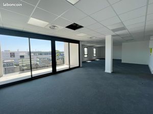Bureaux 337 m²
