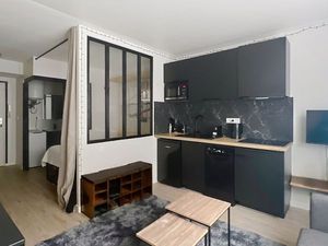 T1 bis de 26 m² rénové  aménagé  meublé et équipé