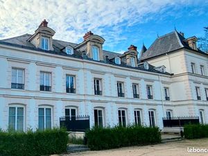 Duplex rénové au cœur du Château de Boissettes – Terrasse  2 parkings  79 68 m²