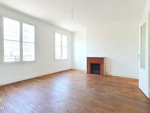 T3 de 65 m² séjour avec parquet - proche gare de Tours
