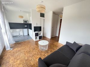 Studio meublé disponible le 8 janvier 2026