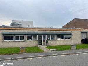 Local bureaux 450 m²