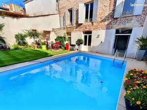 Maison 4 pièces 192 m²