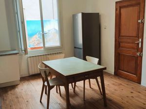 Beau T3 rénové  meublé et équipé coeur Bonnefoy/ Marengo