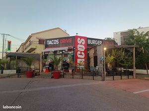 Snack d'angle a forte rentabilite emplacement n°1 terrasse & parking