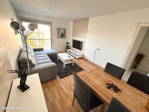 Appartement T4 Triplex 69m2 Patte d'Oie. Place parking privative et Cellier