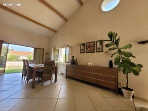 Maison 6 pièces 153 m2 près de la mer et Prefailles