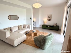 Appartement 4 pièces avec jardin  terrasse et parking - AIX EN PROVENCE