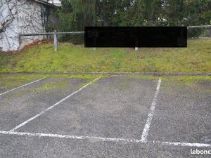 Place de parking extérieure proche Moillesulaz résidence sécurisée