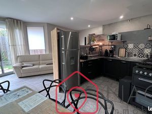 Maison 11 pièces 300 m²