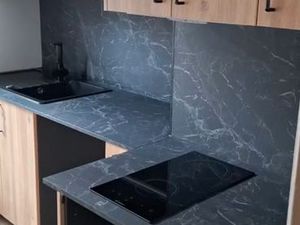 F5 rénové avec jardin centre falaise