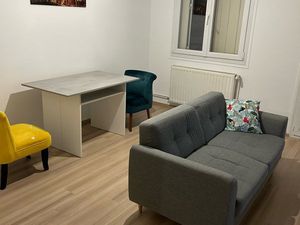 Appartement lumineux meublé traversant 2 chambres