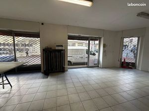 Boutique 84 m² Cannes