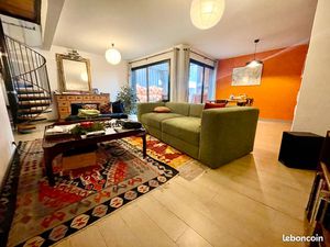 Duplex de 96m2 aux Chartrons