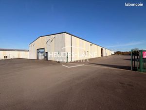 Local commercial 1 500 m²