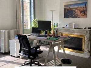 Local bureaux 56 m²