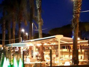 Vend restaurant bord de plage