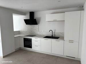 Maison jumelée avec piscine – Quartier Arsenal