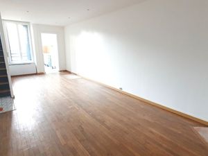 Maison à 400m de la gare de Romilly