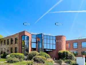 Local bureaux 249 m²