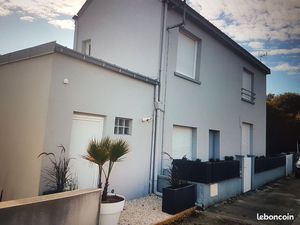 Rare maison location a l'année 400m de la mer