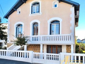 Propriété 5 pièces 162 m²