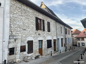 Appartement morestel centre