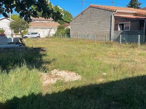 Opportunité sur Arlac : terrain de 361 m2 au calme  proche commodités & CHU – Particulier 