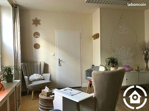 Local professionnel / Bureau – Centre-ville Cognac – Disponibilité immédiate