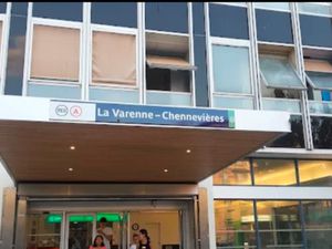 Local commercial refait à neuf - quartier La Varenne saint-hilaire