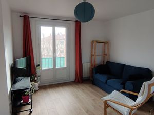 Appartement 3 pièces + parking - refait à neuf
