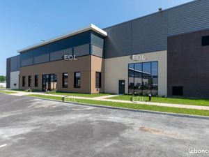 Local d'activité 3 000 m²