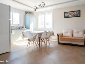 Appartement T5 renové 4 chambres Rond-Point de Paris