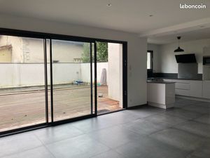 Location maison de standing à merignac mondesir