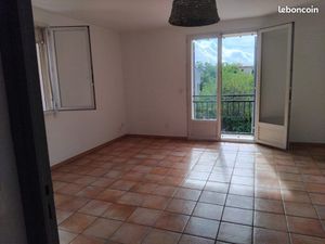 T3 duplex Château Gombert