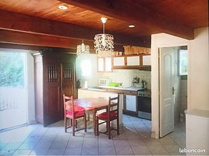 Studio toutes charges comprises