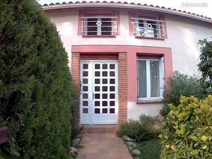 Maison 3 chambres 88 m2 Pamiers 840 euros