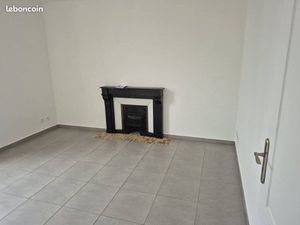 Appartement 80 m² à louer – Bourg-en-Bresse – 2 chambres + balcon – À quelques minutes de 