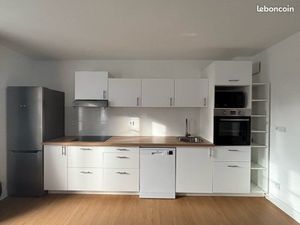 T2 avec exterieur a loue