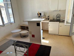 Location t2 duplexe meublé hyper centre