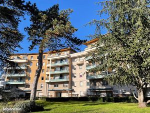 T3 Saint Priest village - rue Jacques Reynaud