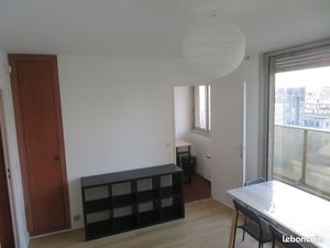 Studio 25m²  Paris 75013  Place d'Italie