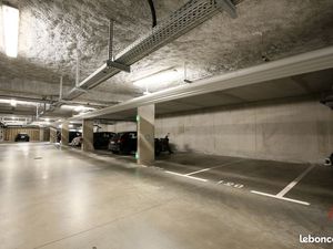 A vendre  blagnac  quartier pinot - parking en sous-sol securise