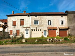 Maison de village et terrain