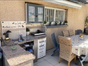 Maison 120m2 - rénovée et plein-pieds. Quartier résidentiel et pas de vis à vis